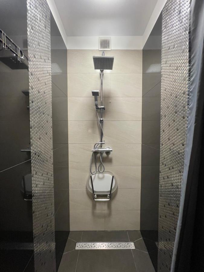 Apartament One Ogrodek I Parking Гожув-Велькопольски Экстерьер фото